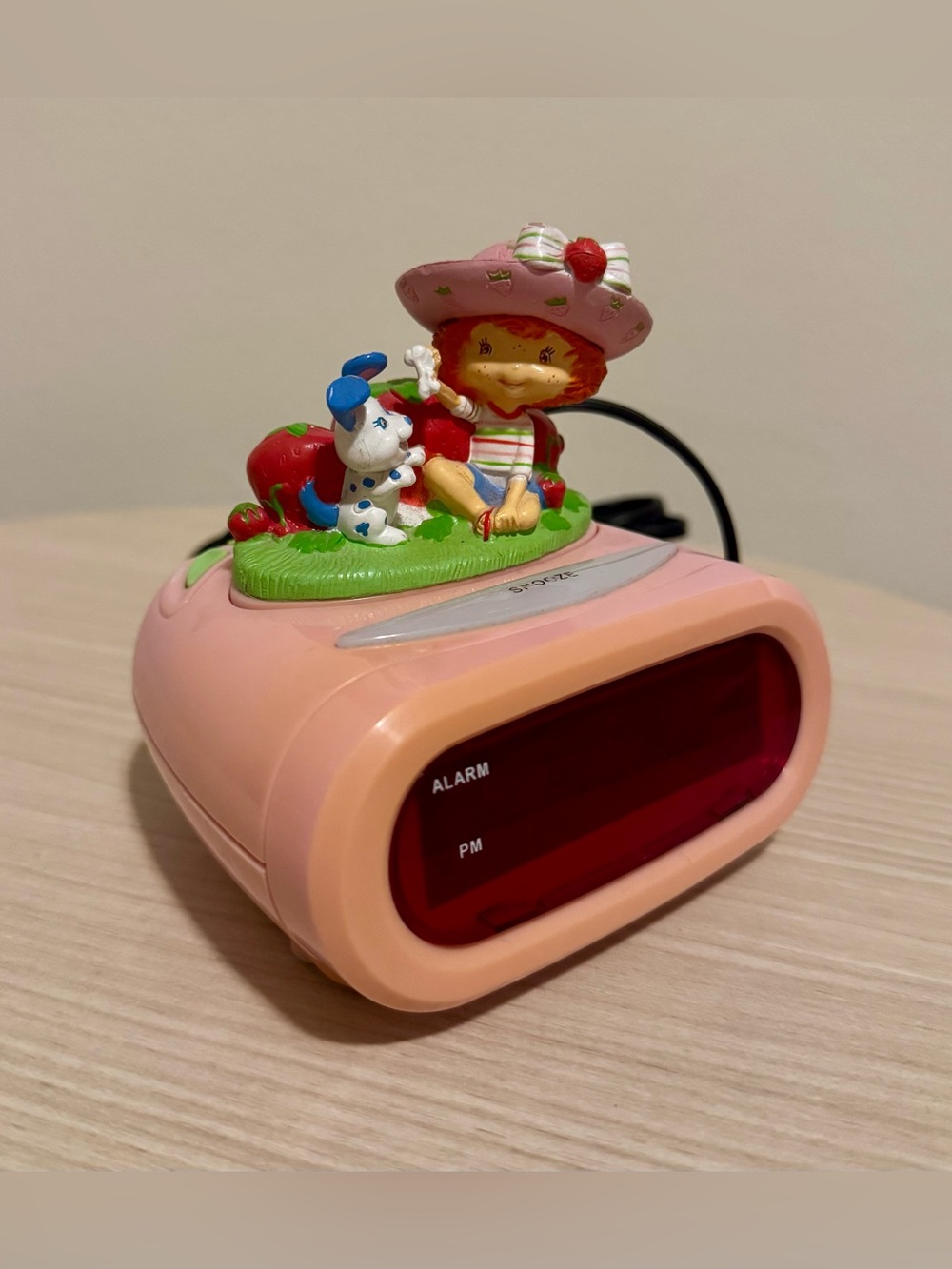 Rare Y2K Strawberry Shortcake American Greetings Alarm Clock Snooze Night Light